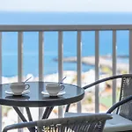 Amazing View Over The Ocean Y Apartamento Playa de las Americas (Tenerife)