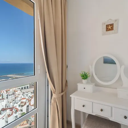 Amazing View Over The Ocean Y *