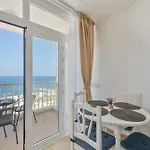 Amazing View Over The Ocean Y *