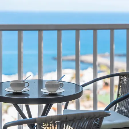 Amazing View Over The Ocean Y Apartment *