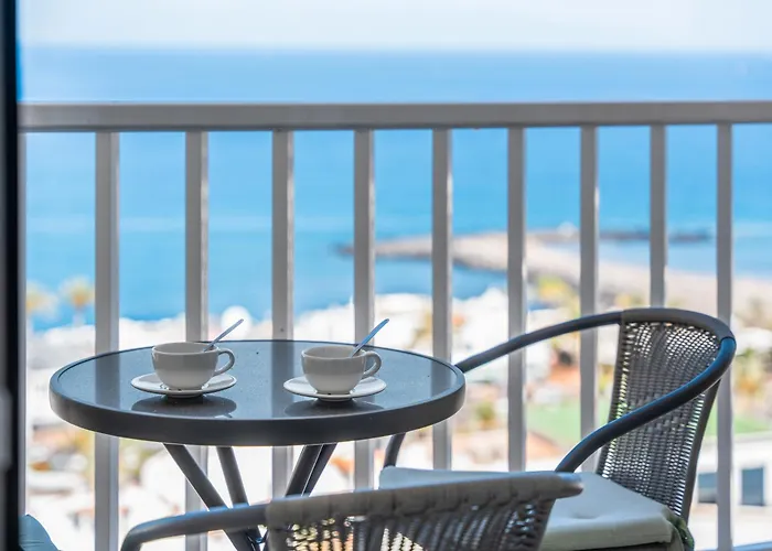 Amazing View Over The Ocean Y Apartmán *